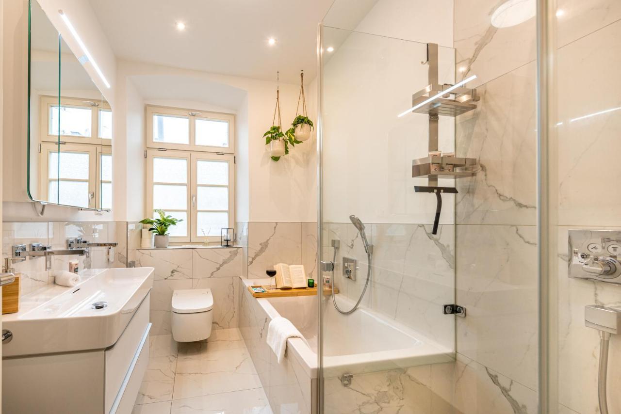 Vivid Luxury Apartment Ludwigsburg - Bluehendes Barock-Forum-Schloss-Modern Exterior foto